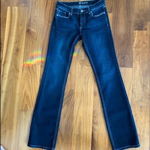 Bootcut Jeans with embroidered pockets